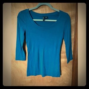 3/4 Teal shirt